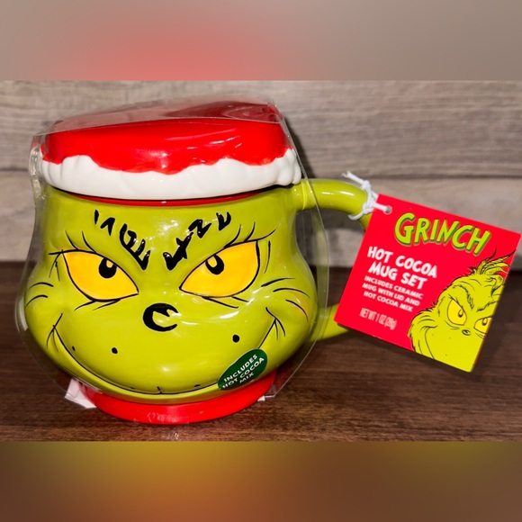 Super Cute The Grinch 3D Face Hot Cocoa Mug Set - NEW - Picture 1 of 12